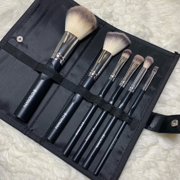 Crown Other - Crown Brush 6 piece set
